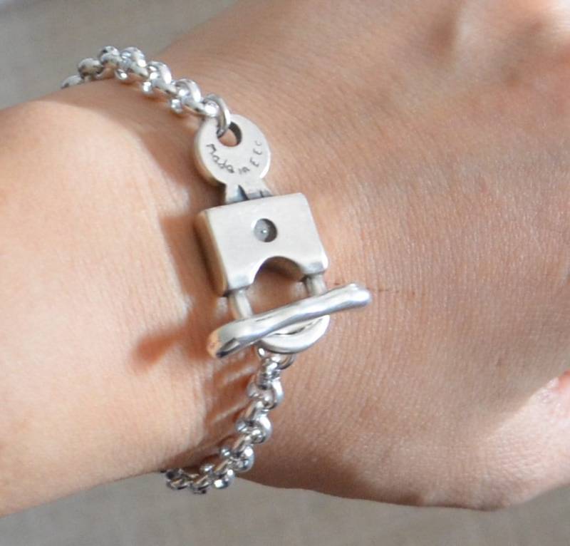 Dickes Silber Gefülltes Kettenarmband, Antike Silberne Farbe Armband-Lock-Anschluss Kette Armband-Lock-Verschluss Armband-Zamak Armband von OtroAccesorio