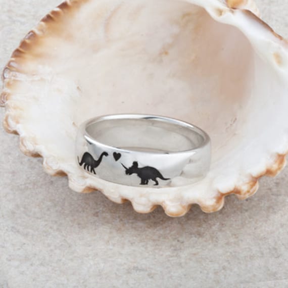 Dinosaurier Ring Ehering Fossiler Triceratops Diplodocus von OtterlyYoursDesigns