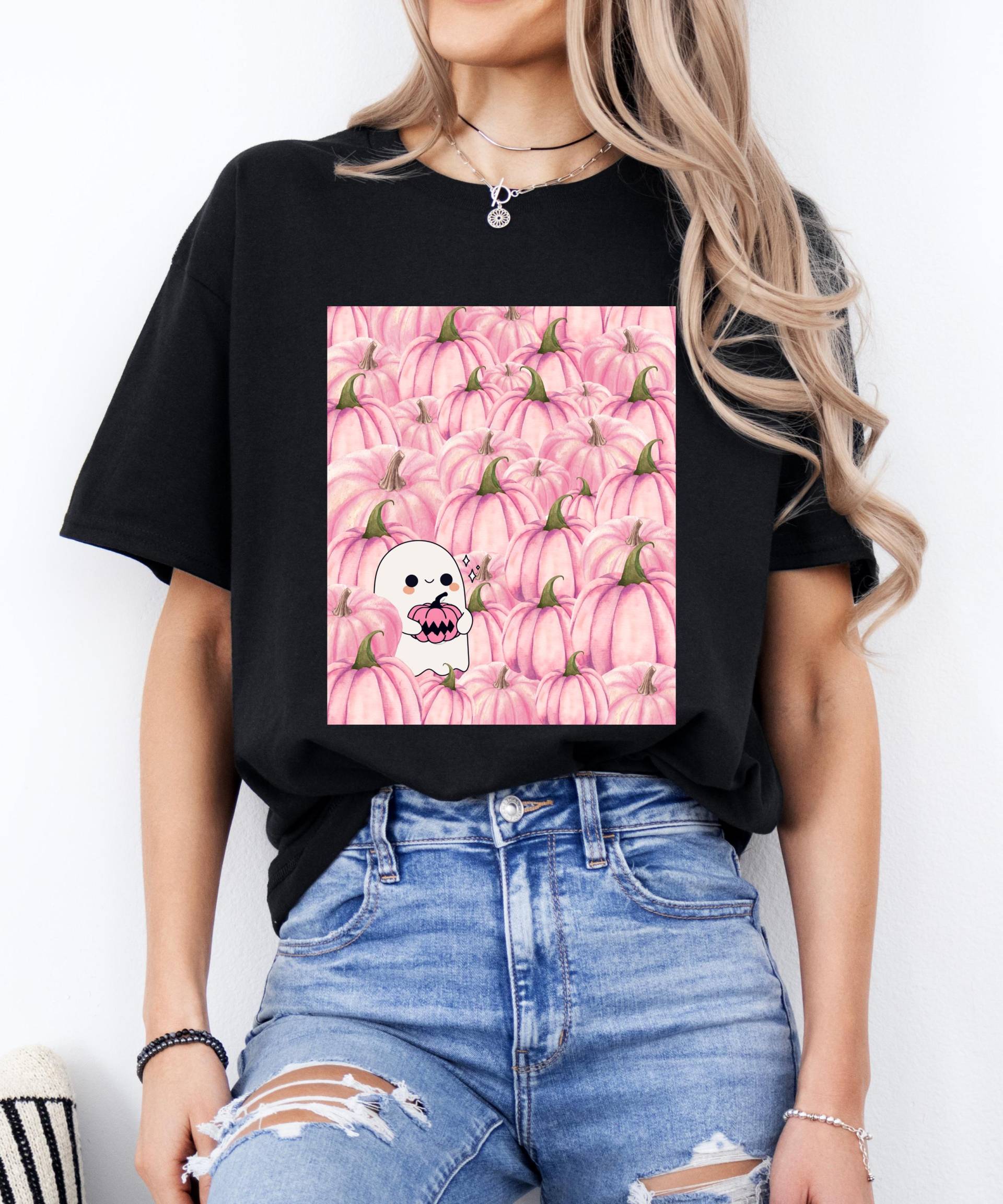 Rosa Kürbis Tshirt, Geist Mit Kürbis, Süßes Halloween Geschenkidee, Niedlicher Geist, Geschenk Für Halloween, Familienhemden, Mädchenhemd, Herbst von Ottertree