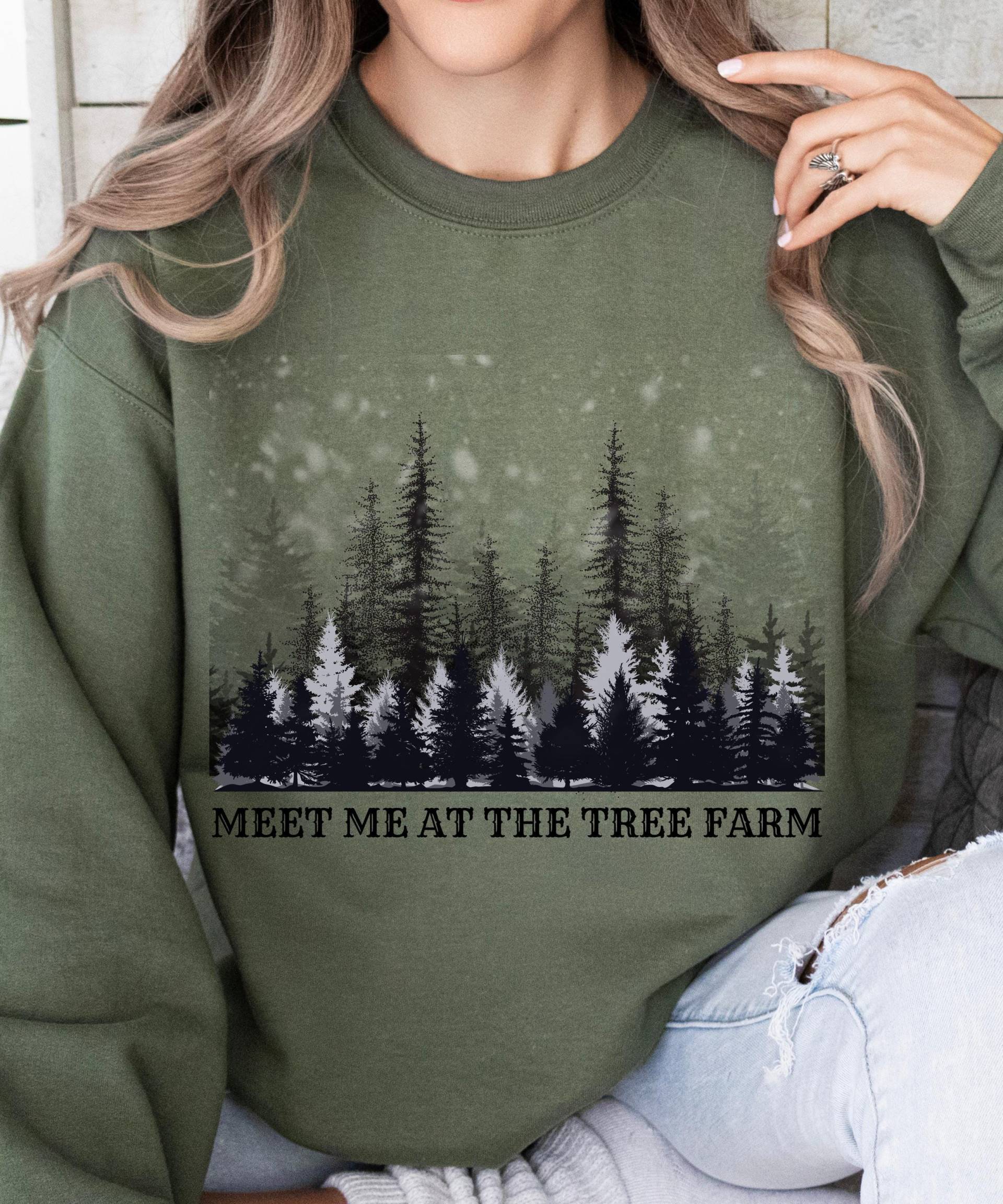 Treff Mich Auf Der Baum Farm Sweatshirt Waldgrün Weihnachtspullover von Ottertree