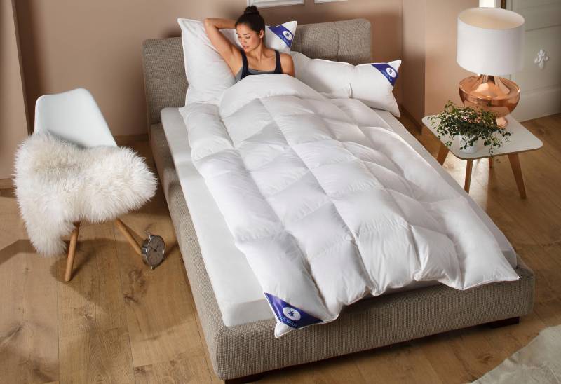 Otto Keller Daunenbettdecke + Kopfkissen "Anna" mit Körperzonensteppung von Otto Keller