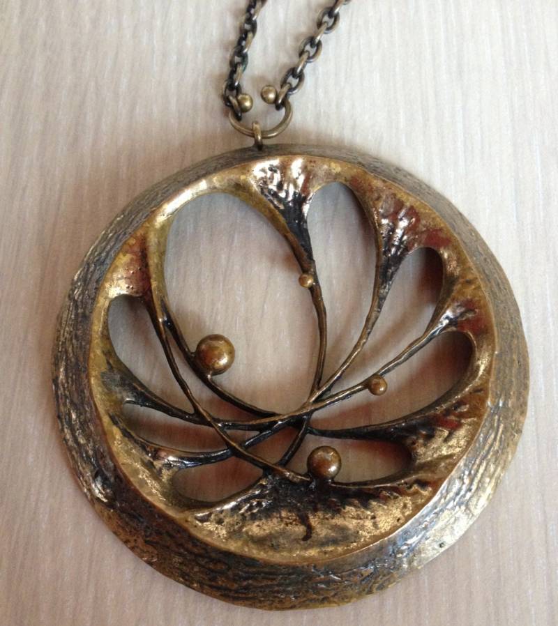 Große Anhänger Halskette Sten & Laine Bronze von OudHaerlemDesign