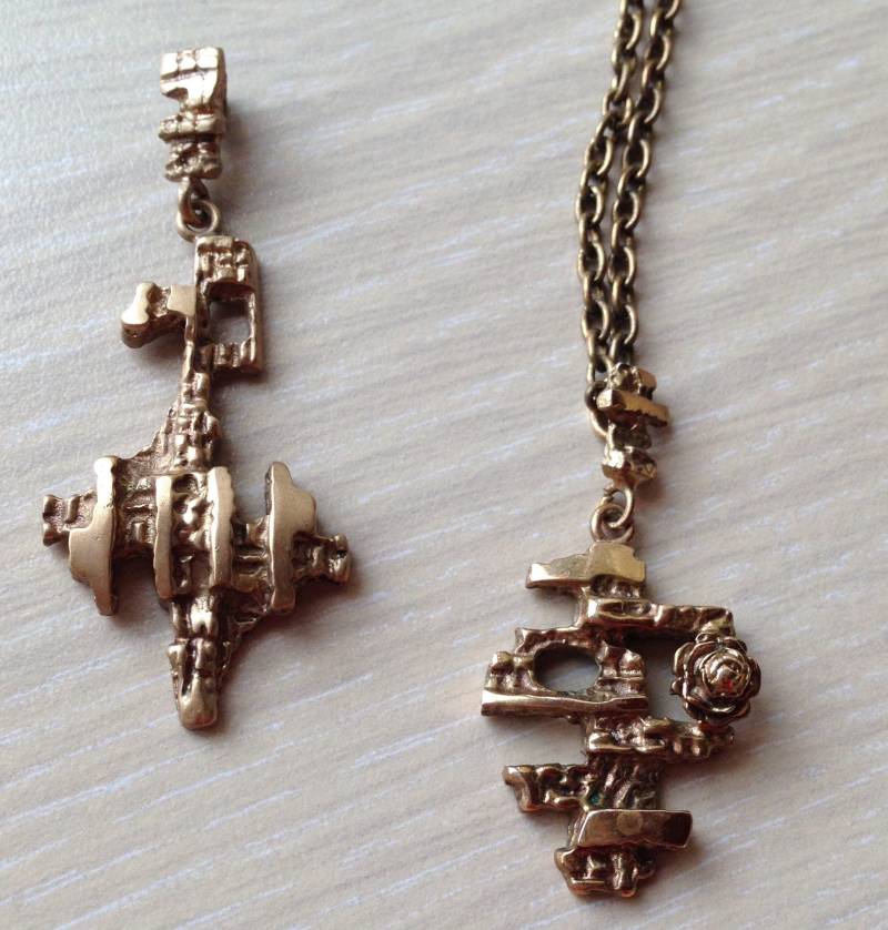 Zwei Anhänger Und Eine Halskette Von Kalevi Sara Finnland Zwei Anhänger Und Eine Halskette Von Kalevi Sara Finnland von OudHaerlemDesign