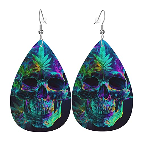 Tropfenohrringe aus Leder, leichte baumelnde Tropfenohrringe für Frauen – FlameWeed-Totenkopf, psychedelisch, weiß von Oudrspo