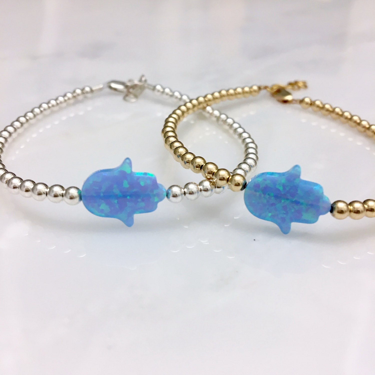 Licht Blau Opal Hamsa Perlenarmband, Armband, Schmuck, Perlen Schmuck Licht Blau Opal Hamsa Perlenarmband, Armband, Schmuck, Perlen Schmuck von OurWholeHeart