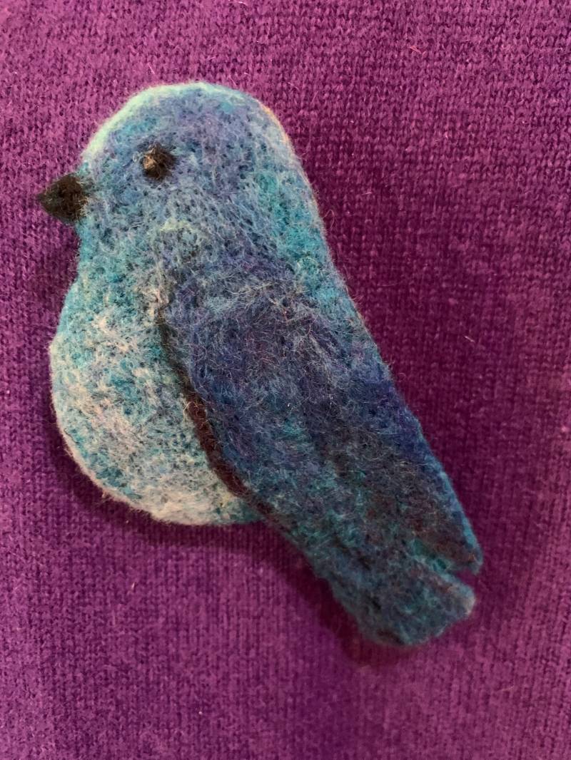 Bluebird Brosche Bluebird Brosche von Ourfamilycottagearts