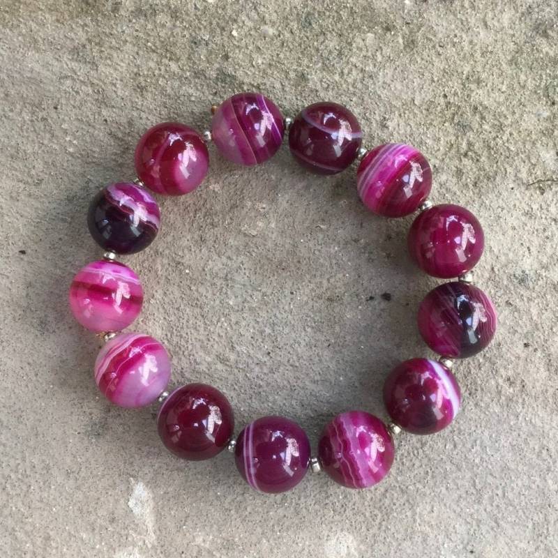 Vintage Rosa Achat Perle Bubble Armband Chunky Stretch Edelstein Design von OutOfMyBarn