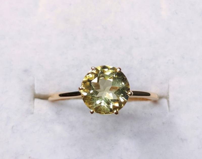 Ring - Quarz Grün | 1.500Ct. Solitär | Größe Verfügbar 14K Gold Overlay Sterling Silber. Kostenloses Porto von OutTheBoxStudio