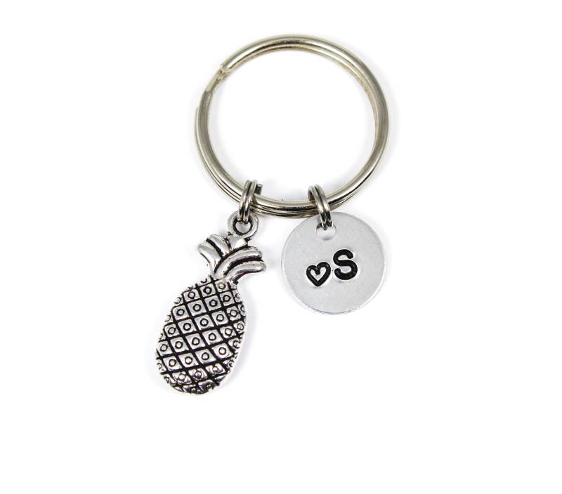 Ananas-Schlüsselanhänger, Initial-Schlüsselanhänger, Bester Freund-Schlüsselanhänger, Brautjungfer Geschenk, Bevorzugungen von OuterWonders