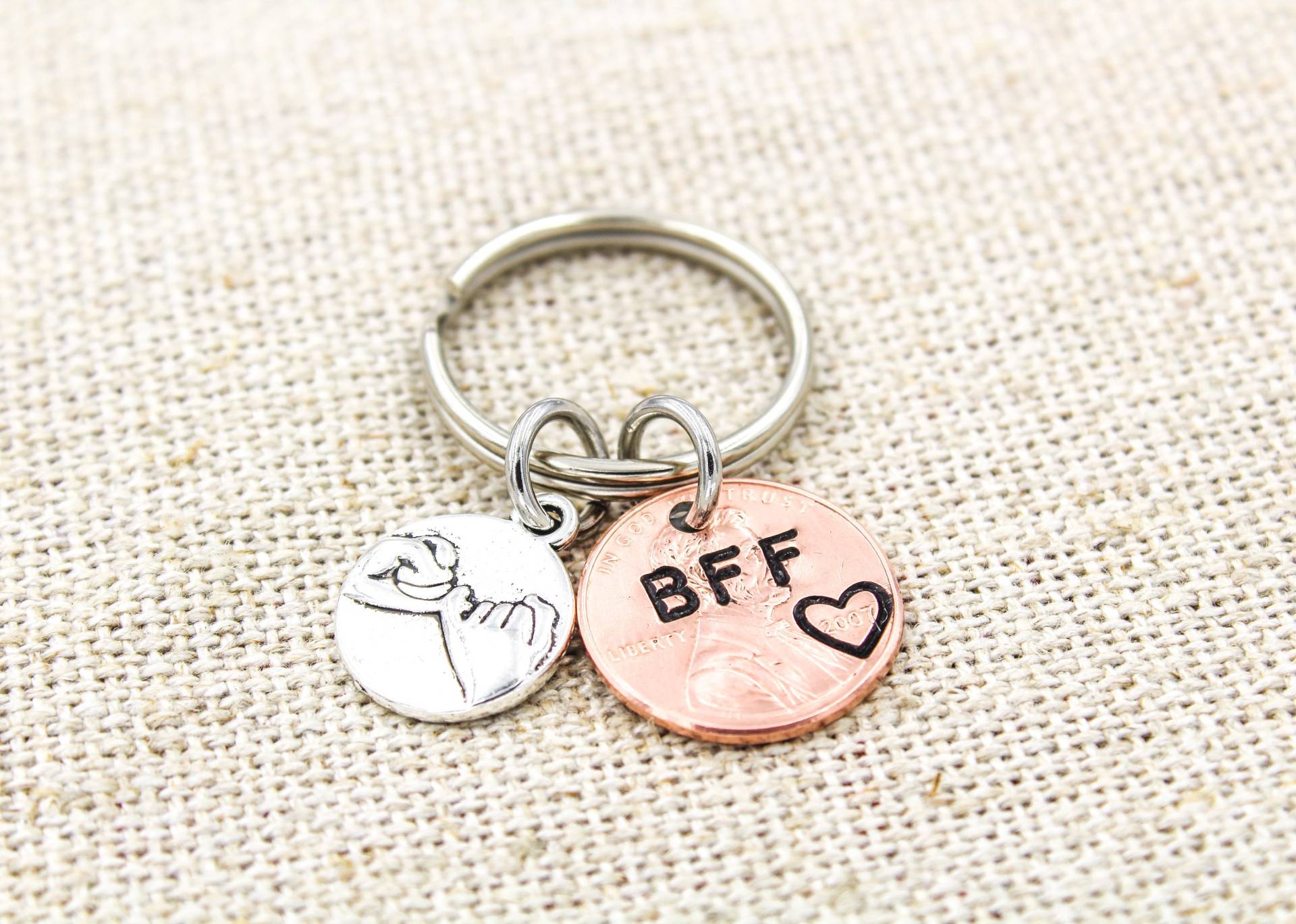 Bester Freund Schlüsselanhänger, Bff Pinky Promise Charm, Besties Geschenk, Geschenk Für Freund, Geburtstagsgeschenk, Abstand Geschenke, Sie von OuterWonders