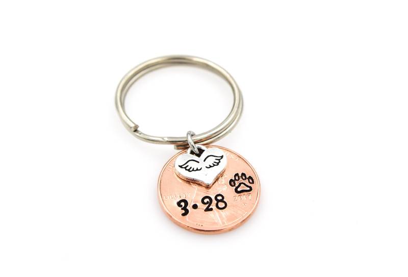 Haustier-Memorial-Schlüsselanhänger, Hunde-Memoria-Geschenk, Verlust Des Hundes, Über Den Regenbogen Haustier-Memorial-Schlüsselanhänger, Hunde-Memoria-Geschenk, Verlust Des Hundes, Über Den Regenbogen von OuterWonders