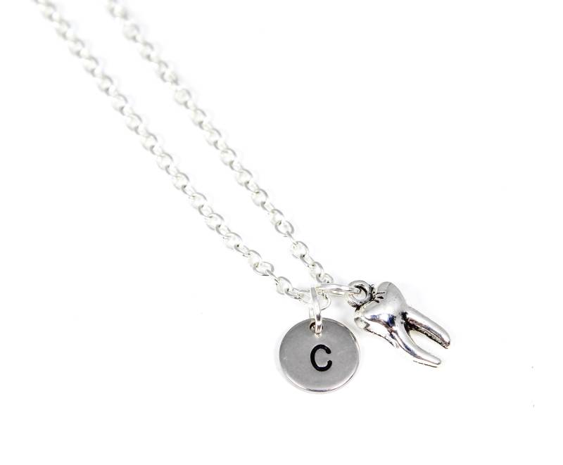 Personalisierte Zahn Halskette, Dentist Halskette, Dental Hygienist Geschenk, Dental Schmuck, Dental Schmuck Personalisierte Zahn Halskette, Dentist Halskette, Dental Hygienist Geschenk, Dental Schmuck, Dental Schmuck von OuterWonders