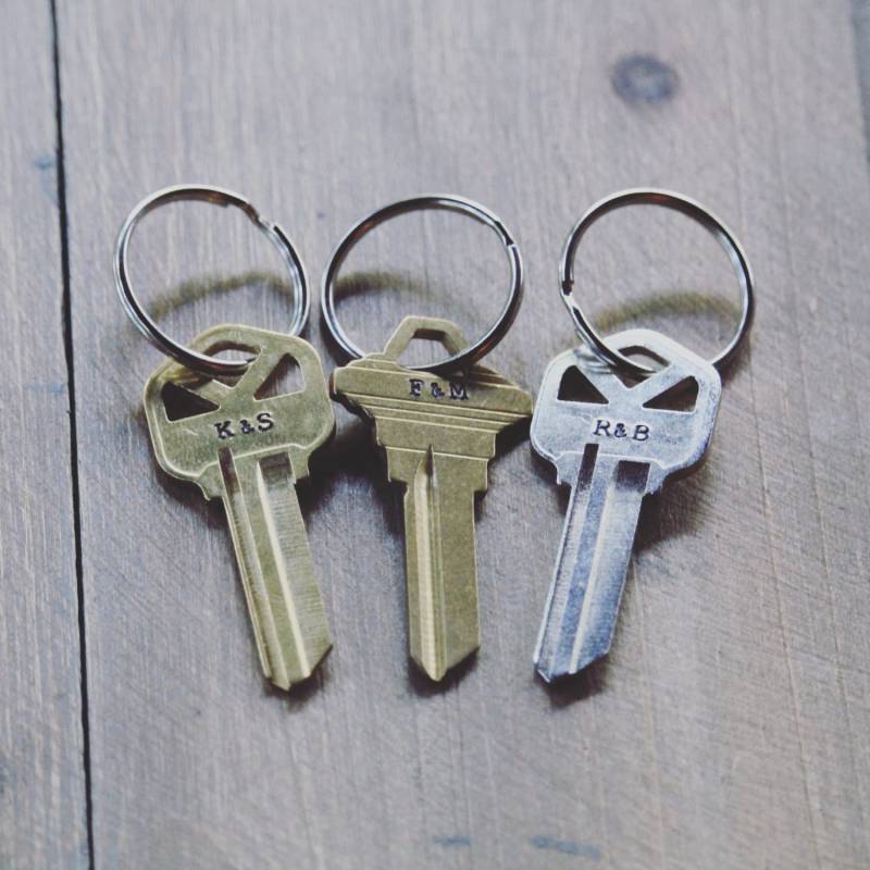 Personalisierter Schlüssel Schlüsselbund, Benutzerdefinierte Rohlinge, 1st Time Home Käufer Geschenke, Erste Hausschlüssel, Hochzeitsgeschenk Personalisierter Schlüssel Schlüsselbund, Benutzerdefinierte Rohlinge, 1st Time Home Käufer Geschenke, Erste Hausschlüssel, Hochzeitsgeschenk von OuterWonders