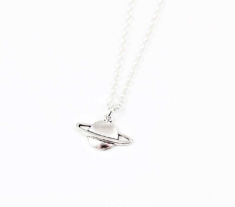 Saturn Halskette, Planet Planeten Schmuck, Anhänger, Sonnensystem Geeky Nerd Unisex Teenager Geschenke von OuterWonders