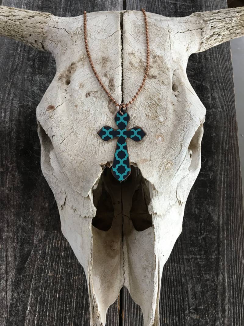 Teal Cross Auf Kupferkette Teal Cross Auf Kupferkette von OutlawDesignBoutique