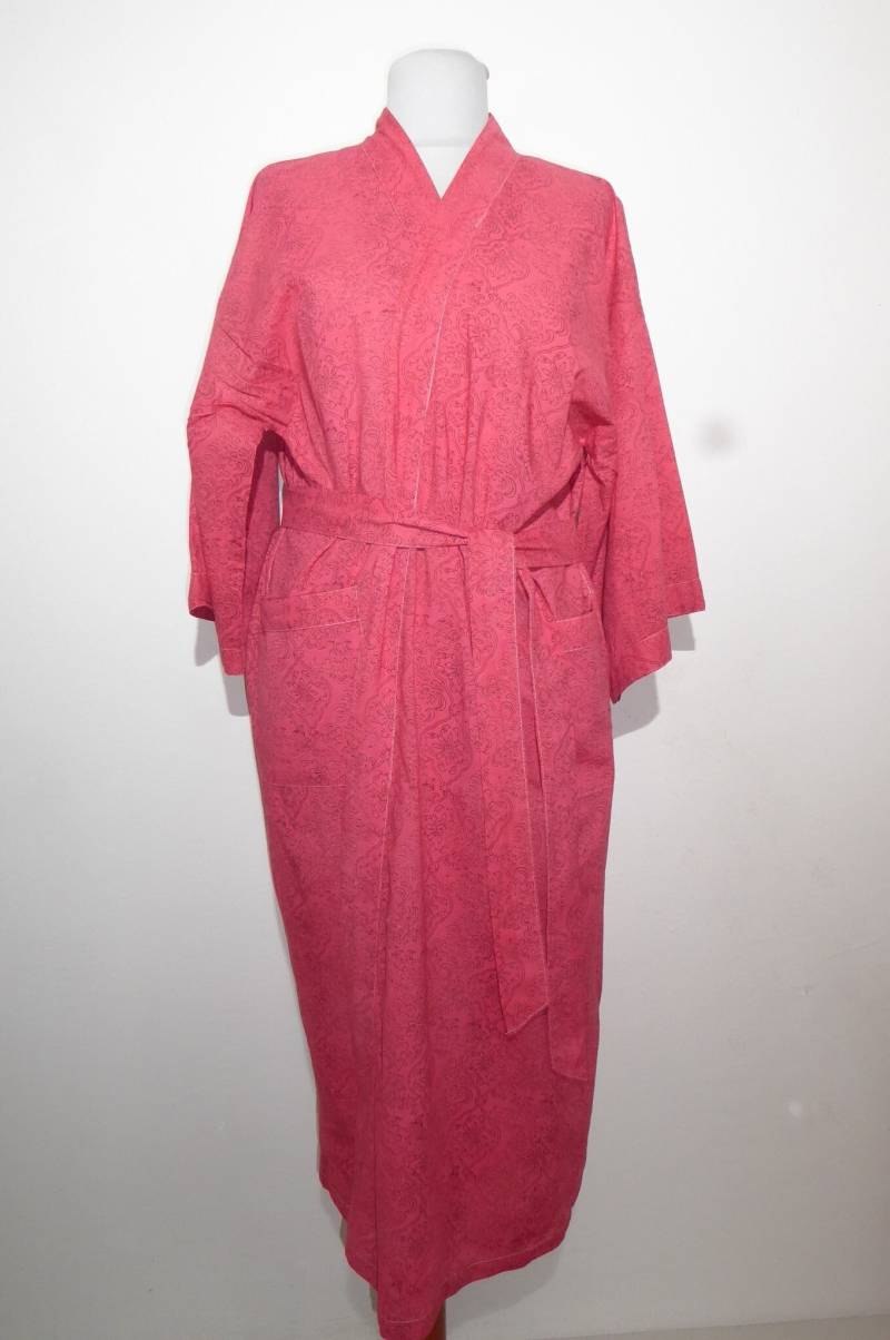 Morgenmantel Aus Reiner Baumwolle in Hellrot Mit Floralen Mustern, Baumwollkimono Blumenprint von OutofIndiaDesigns