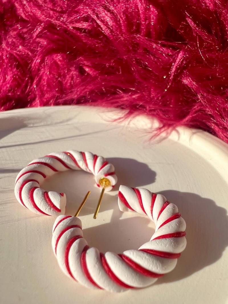Candy Hoops | Christmas Earrings Geschenk Weihnachten Hypoallergen Dopamine Handmade Dangles Statement Xmas von OuttaNorm