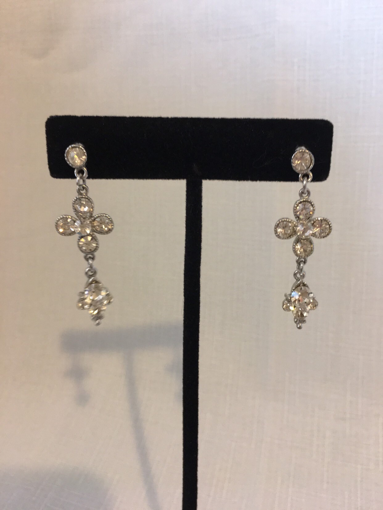 Vintage Cubic Zirkonia? Tropfen Baumeln Besseren Schmuck Durchbohrte Ohrringe Brilliant Vintage Cubic Zirkonia? Tropfen Baumeln Besseren Schmuck Durchbohrte Ohrringe Brilliant von OvertheMoonHighFinds