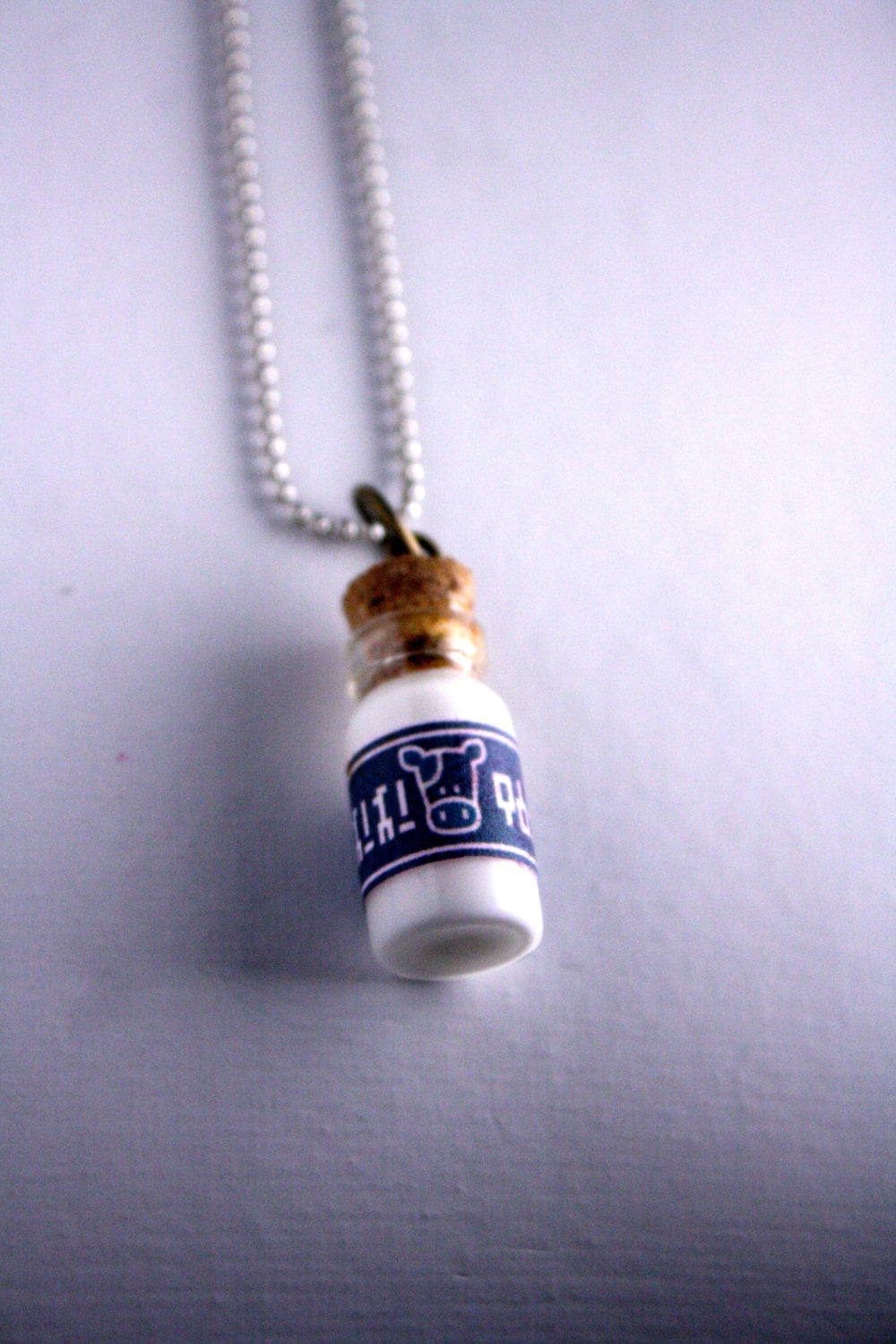 Legend Of Zelda Lon Milchflasche Halskette | Leuchtet Im Dunkeln von OwenandStad
