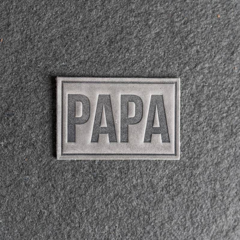 Papa Leder Aufnäher | Optionaler Klettverschluss 3" X 2" Rechteck|Papa Für Rucksäcke|Für Papa Opa Papa|Weihnachtsgeschenk von OxAndPine