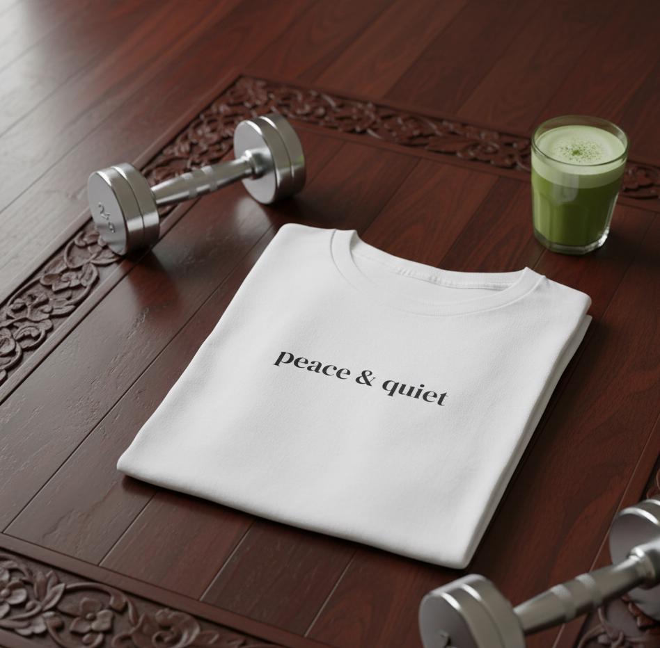 Gehäkelt Mit Peace & Quiet Print von OxMoronShop