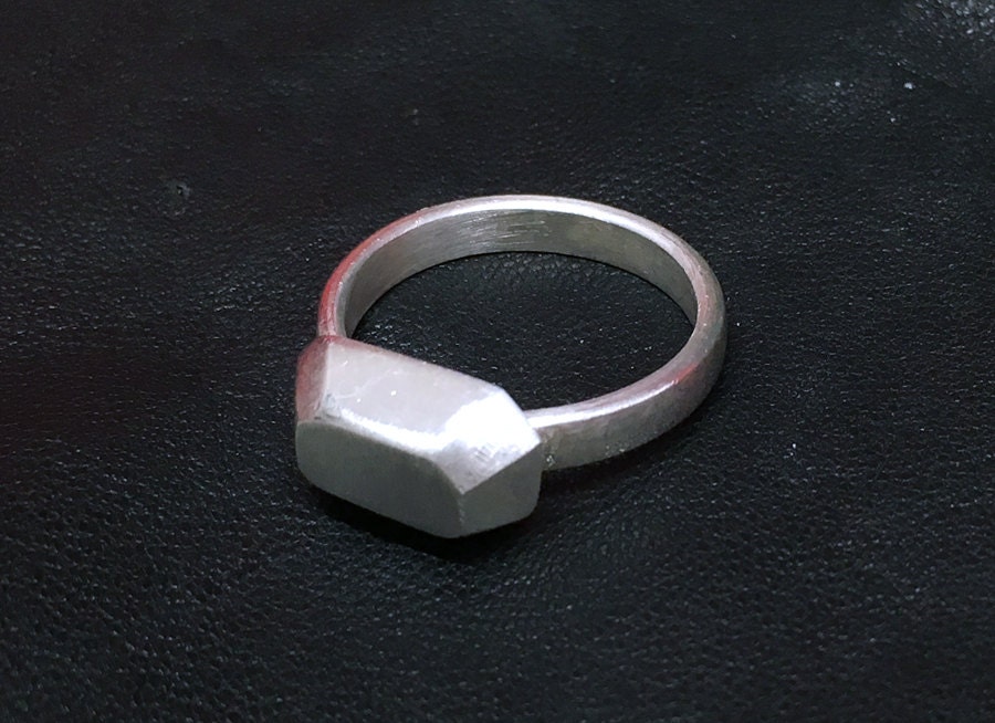 Facettierte Trapez Ring Facettierte Trapez Ring von Oxume