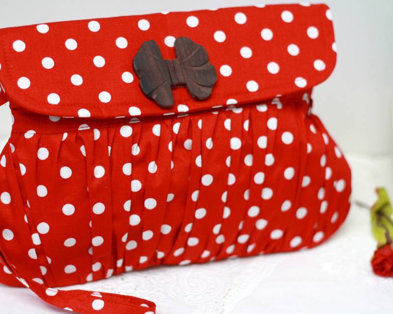 Rote Und Weiße Clutch Polkadot, Baumwoll-Clutch, Retro-Geldbörse von Oyeta