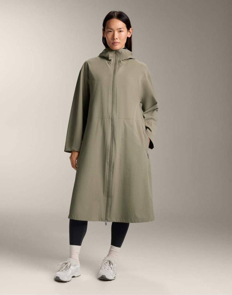 OYSHO - 10K - Wasserdichte, superleichte Jacke in Braun mit langem Schnitt-Brown von Oysho