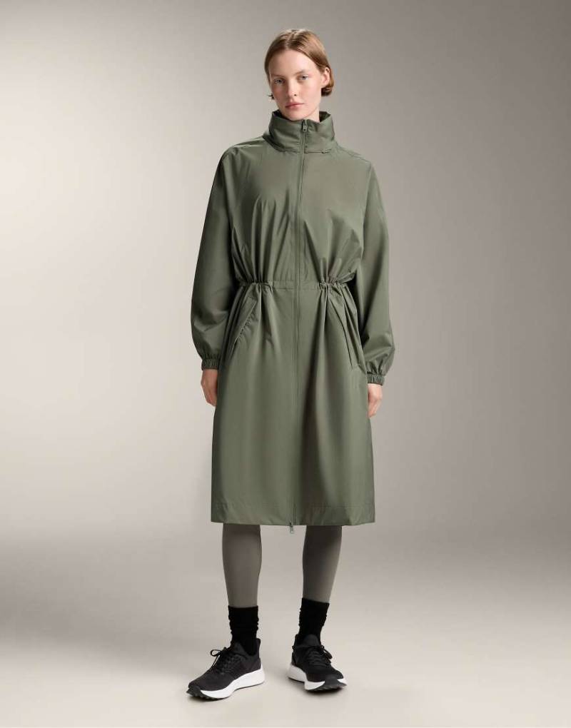 OYSHO - 10K - Wasserdichte, superleichte Jacke in Khaki mit langem Schnitt und Wattierung-Grün von Oysho