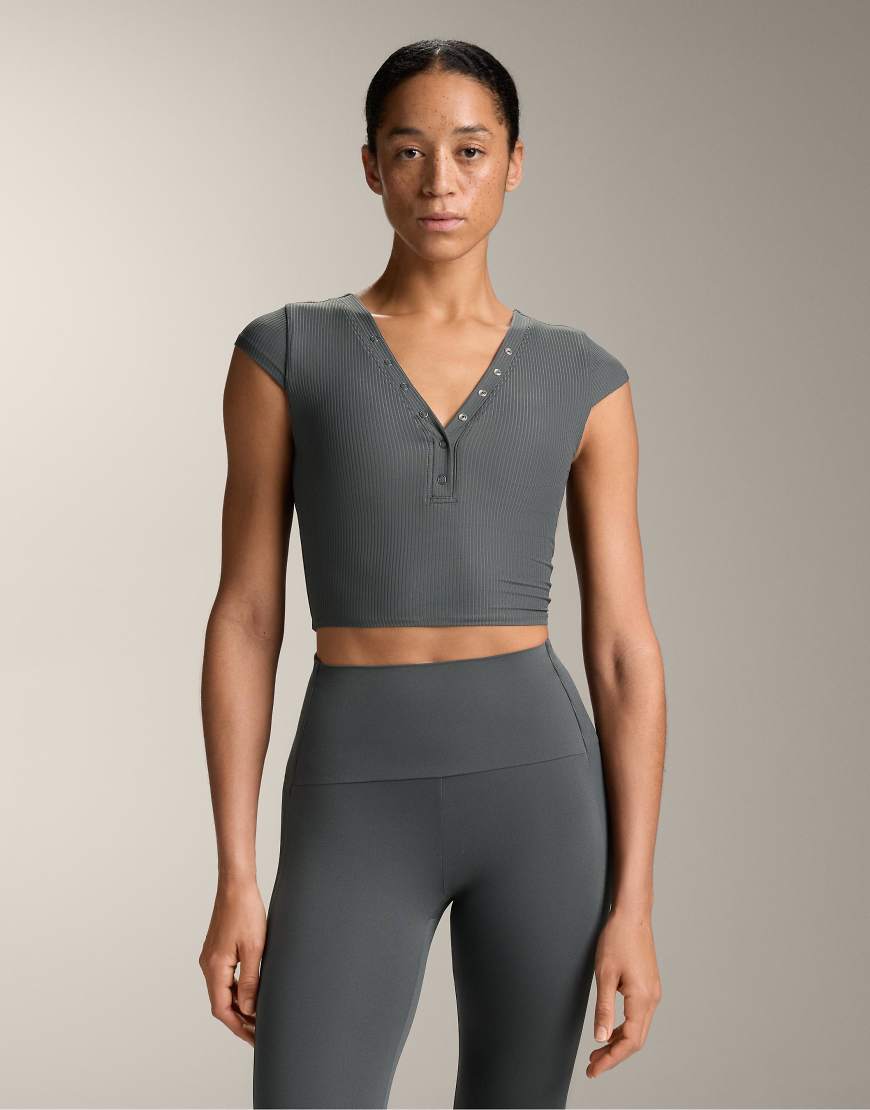 OYSHO - Comfortlux - Geripptes, kurzärmliges T-Shirt in Anthrazit-Grau von Oysho