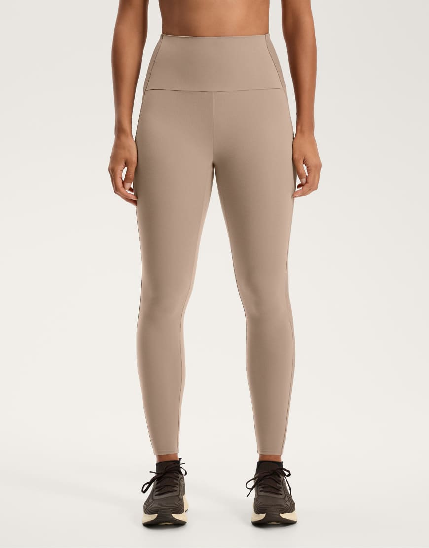 OYSHO - Comfortlux - Knöchellange, gerippte Leggings in mittlerem Nerzbraun mit hohem Bund, 65 cm-Grau von Oysho
