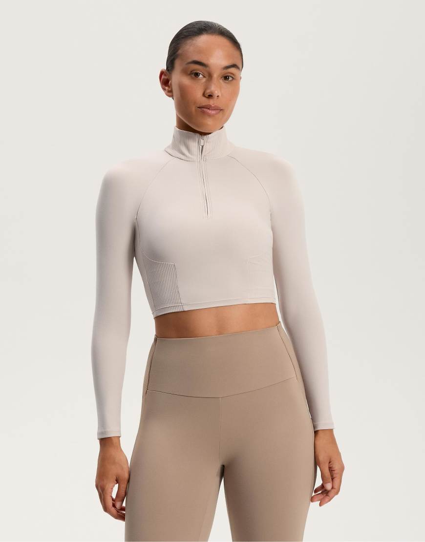 OYSHO - Comfortlux - Langärmliges, geripptes T-Shirt in Hellrosa von Oysho