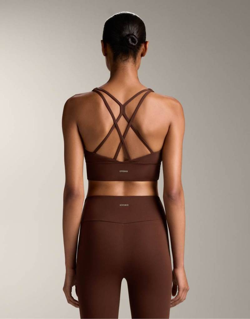 OYSHO - Comfortlux - Sport-BH in Braun mit mittlerer Stützfunktion und Körbchen-Brown von Oysho