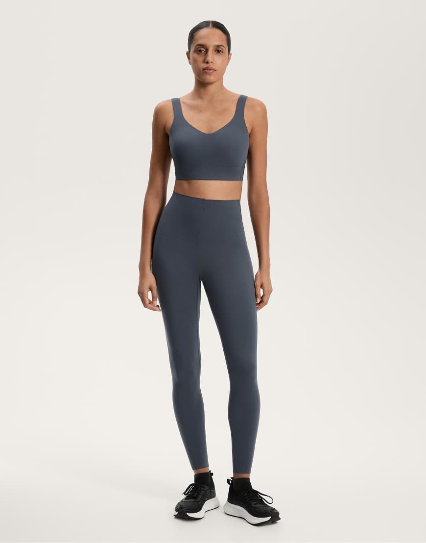 OYSHO - Compressive Core Control - Knöchellange Leggings in Grau OYSHO - Compressive Core Control - Knöchellange Leggings in Grau von Oysho
