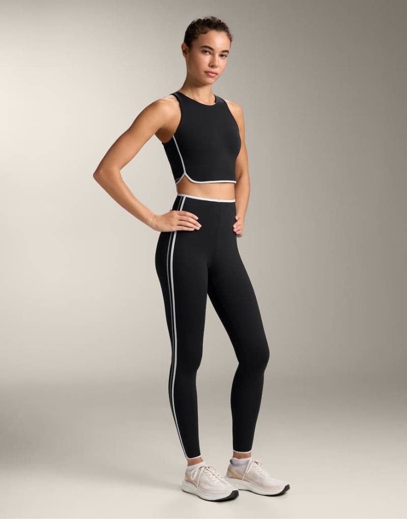 OYSHO - Compressive Core Control - Knöchellange Retro-Leggings in Schwarz mit hohem Bund von OYSHO