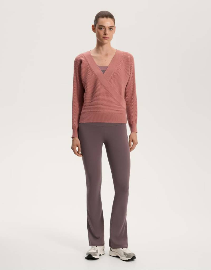 OYSHO - Crossover-Pullover aus Rippstrick in Rosa von Oysho