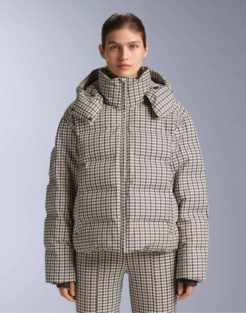 OYSHO - Down By Minardi Piume Company Ski 10k - Wattierte, gemusterte Cropped-Skijacke in Hellrosa von Oysho