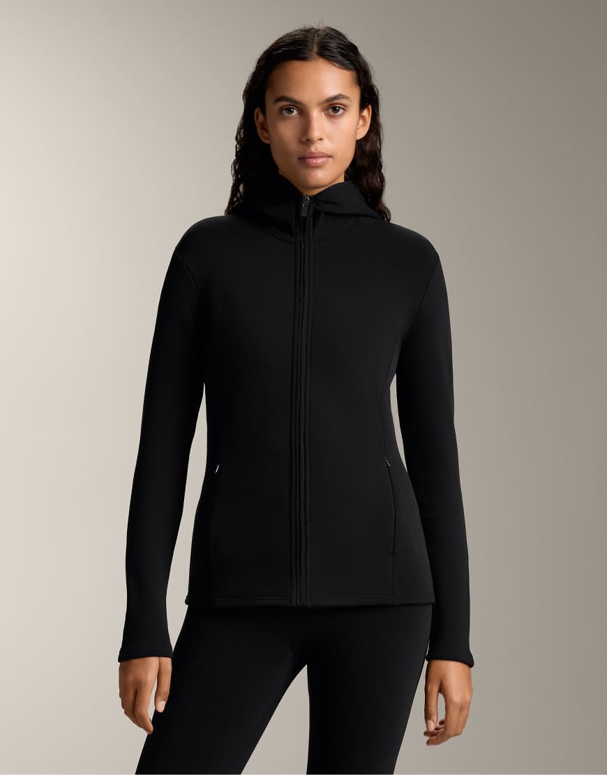 OYSHO - Extrem warme Jacke aus Funktionsmaterial in Schwarz von Oysho