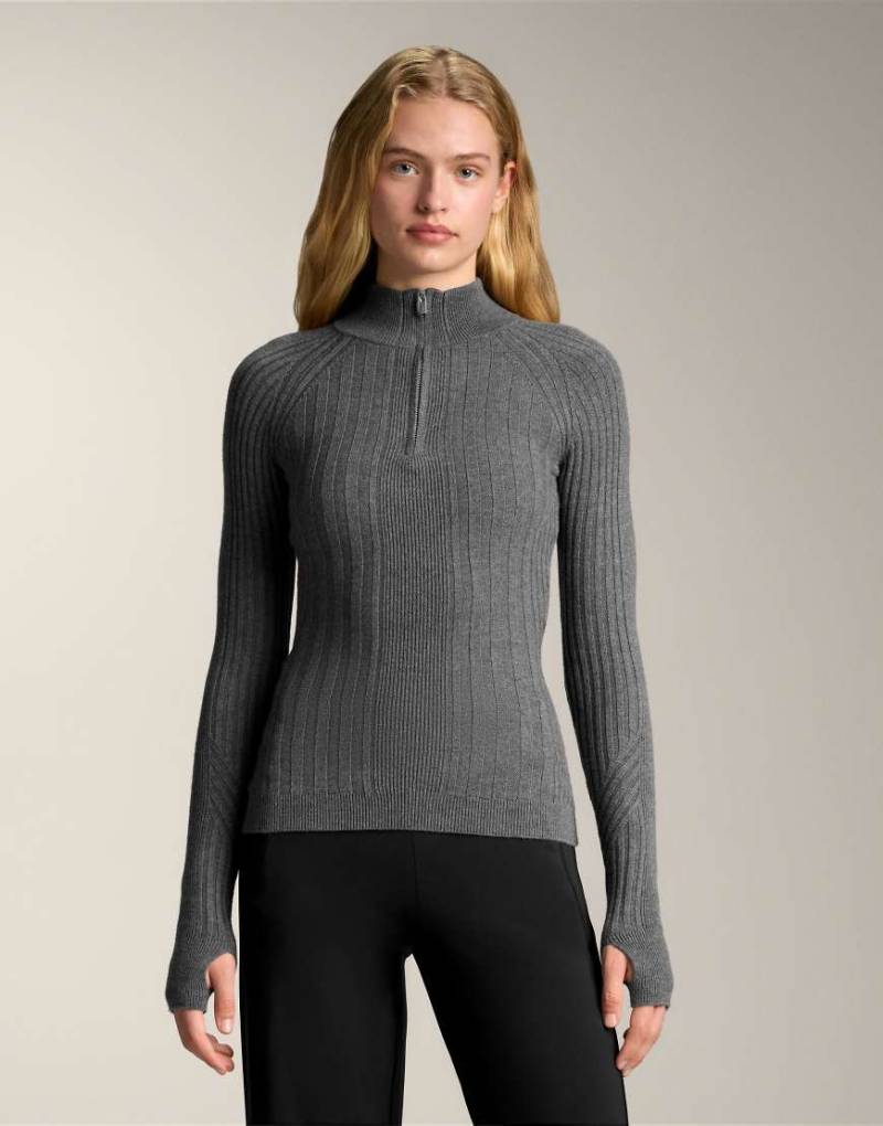 OYSHO - Geripptes Baselayer-T-Shirt aus Strick, in Grau meliert mit ergonomischer Passform von Oysho