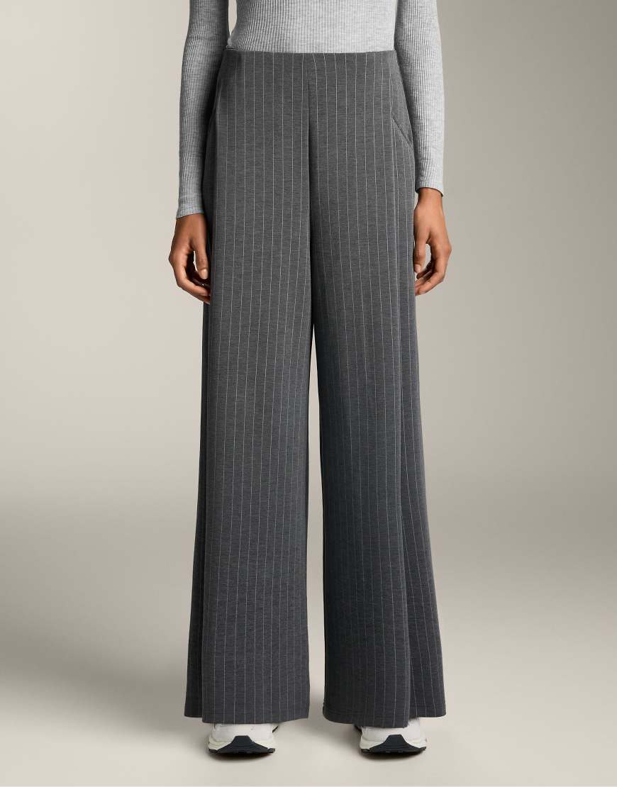 OYSHO - Gestreifte Hose aus weichem Modal in Dunkelgrau mit weitem Bein-Schwarz von Oysho