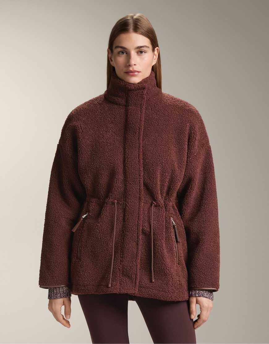 OYSHO - Jacke aus Lammfellimitat in Burgunderrot mit verstellbarer Taille von Oysho