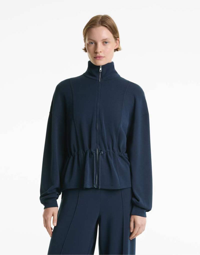OYSHO - Jacke in Blau mit weichem Modal-Marineblau OYSHO - Jacke in Blau mit weichem Modal-Marineblau von Oysho