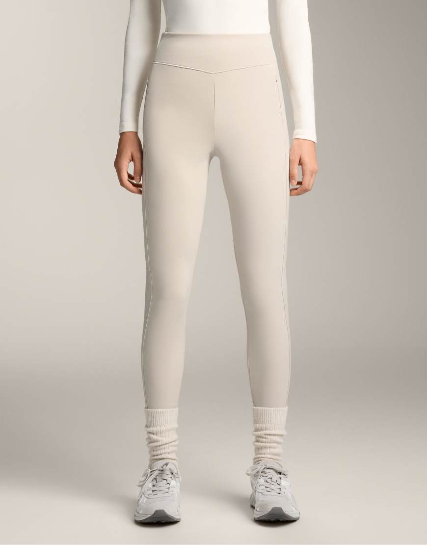 OYSHO - Knöchellange, warme Leggings in Hellrosa mit Taschen und hohem Bund, 70 cm Schrittlänge von Oysho