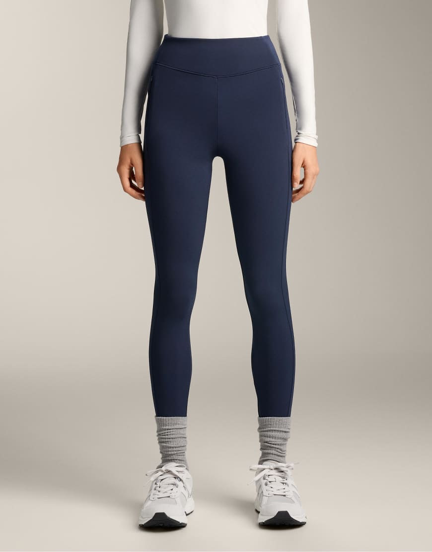 OYSHO - Knöchellange, warme Leggings in Marineblau mit Taschen und hohem Bund, 70 cm Schrittlänge von OYSHO