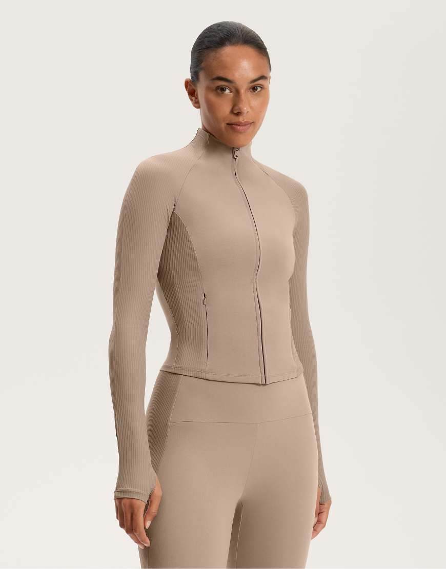 OYSHO - Leichte, warme, gerippte Funktionsjacke in mittlerem Nerzbraun-Grau von Oysho