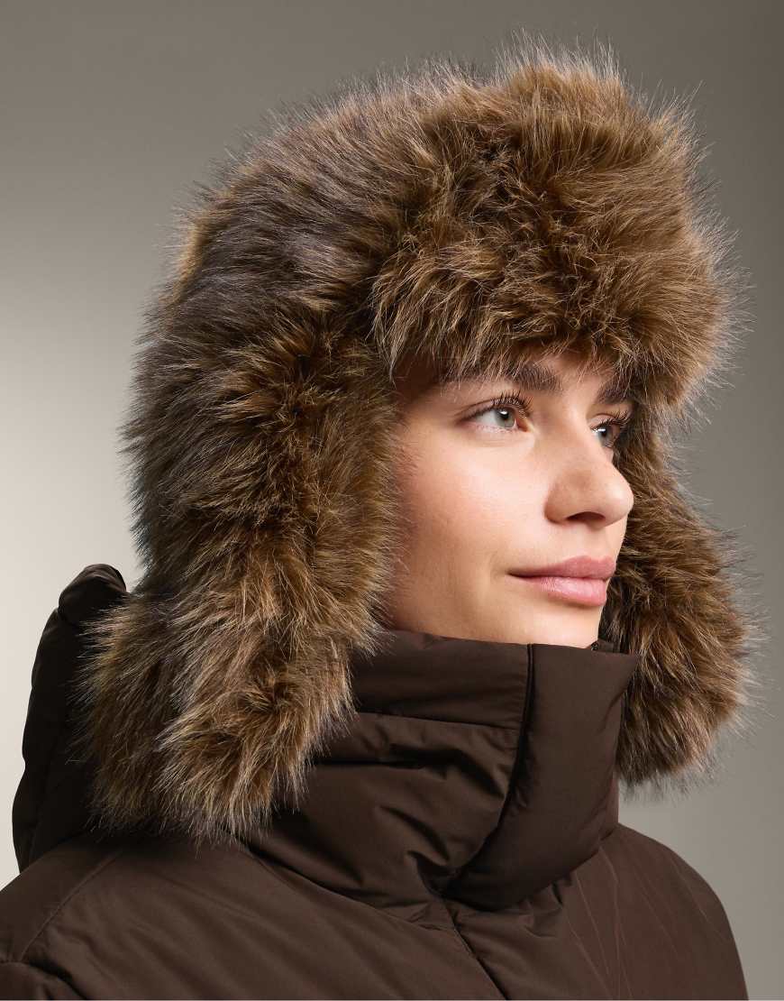 OYSHO - Mütze aus Kunstpelz in Maulwurfsbraun-Brown von Oysho