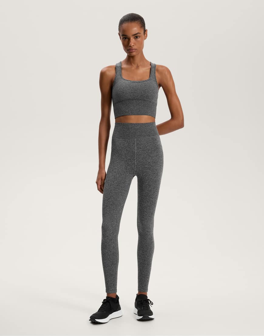 OYSHO - Nahtlose, knöchellange Leggings in meliertem Dunkelgrau, 65 cm von Oysho
