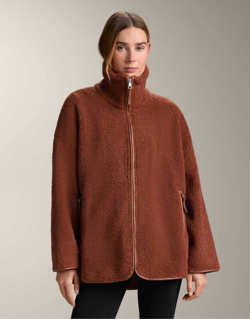 OYSHO - Oversize-Jacke aus Lammfellimitat in Braunrot-Brown von Oysho