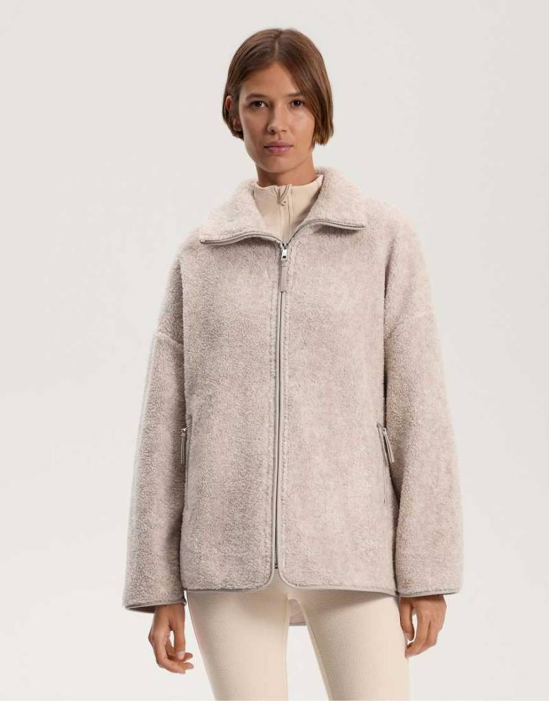 OYSHO - Oversize-Jacke aus Lammfellimitat in Grau von Oysho