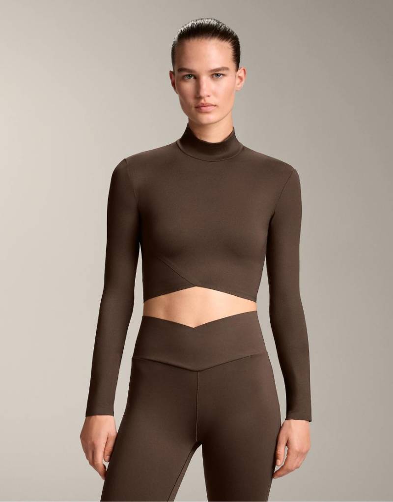 OYSHO - Perfect-Adapt - Langärmliges T-Shirt in Braun-Brown von Oysho